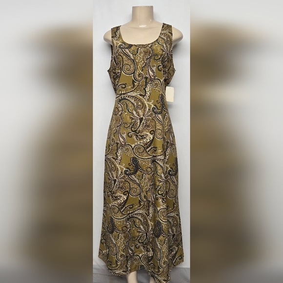Fashion Gad Dresses & Skirts - Fashion Gad XL Long Dress Lightweight Scoop Neck Sleeveless Tie Back Paisley